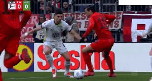 高清直播-【德甲】戈雷茨卡双响 拜仁3比2沃尔夫斯堡